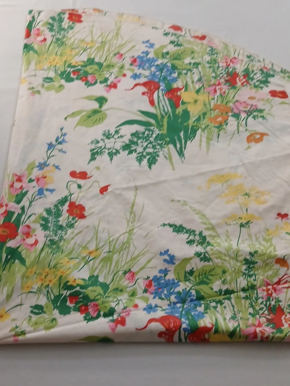 Floral Vintage Tablecloth